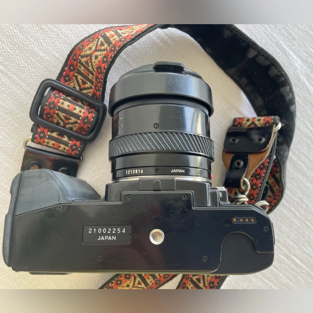 Minolta Maxxum 7000 35mm Camera w/ AF Lens 35-70 mm UNTESTED